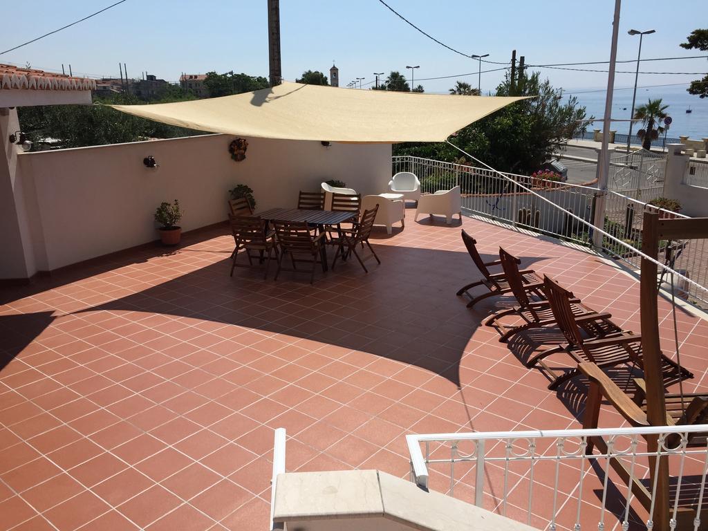 B&B Villa Sul Mare Melito Di Porto Salvo Buitenkant foto