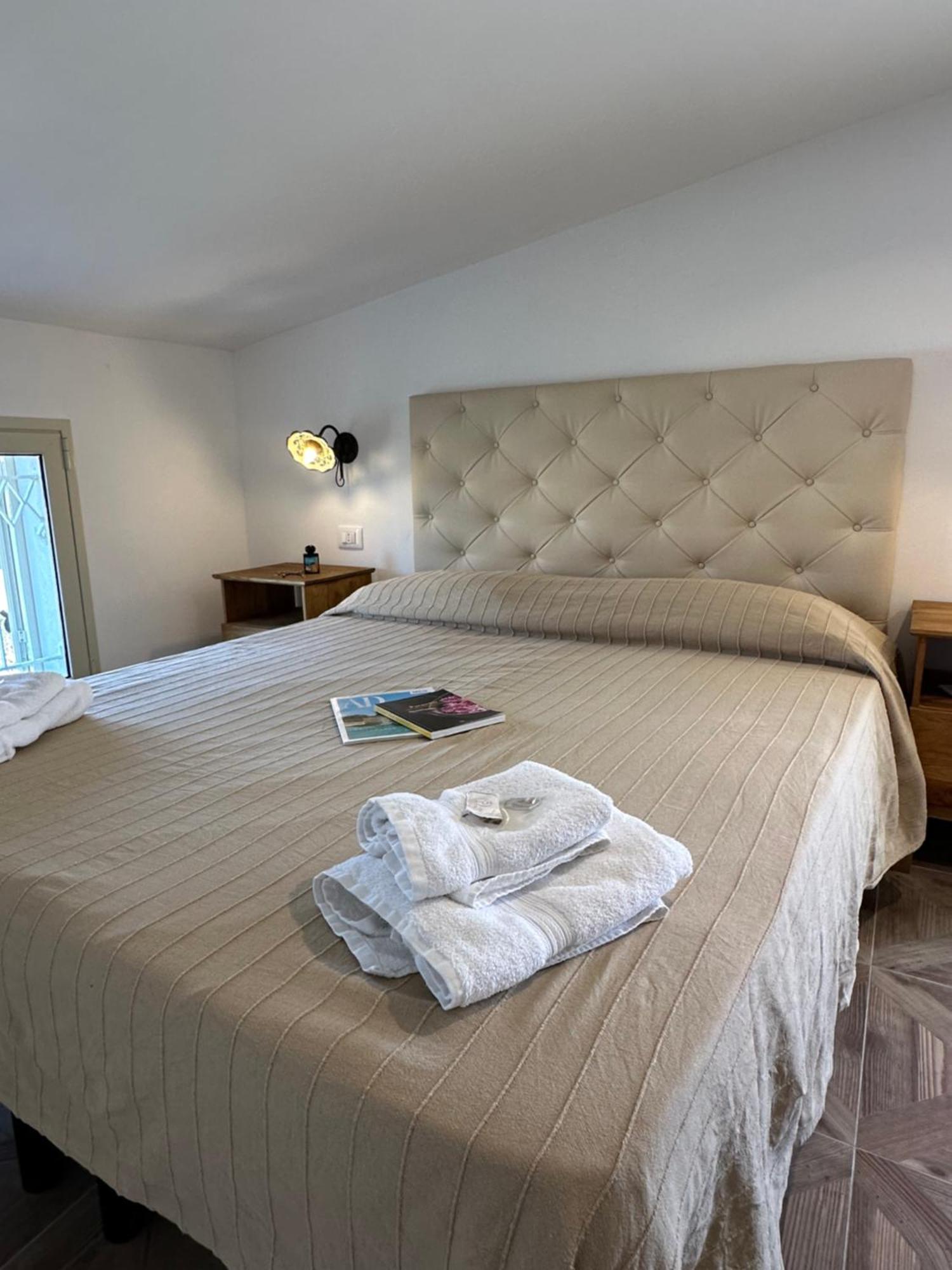 B&B Villa Sul Mare Melito Di Porto Salvo Buitenkant foto