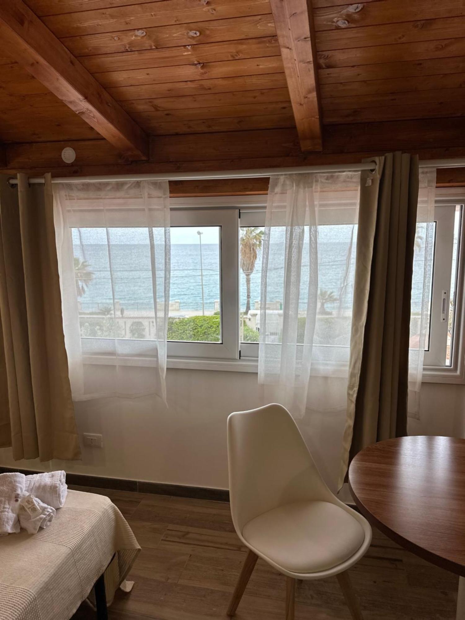 B&B Villa Sul Mare Melito Di Porto Salvo Buitenkant foto